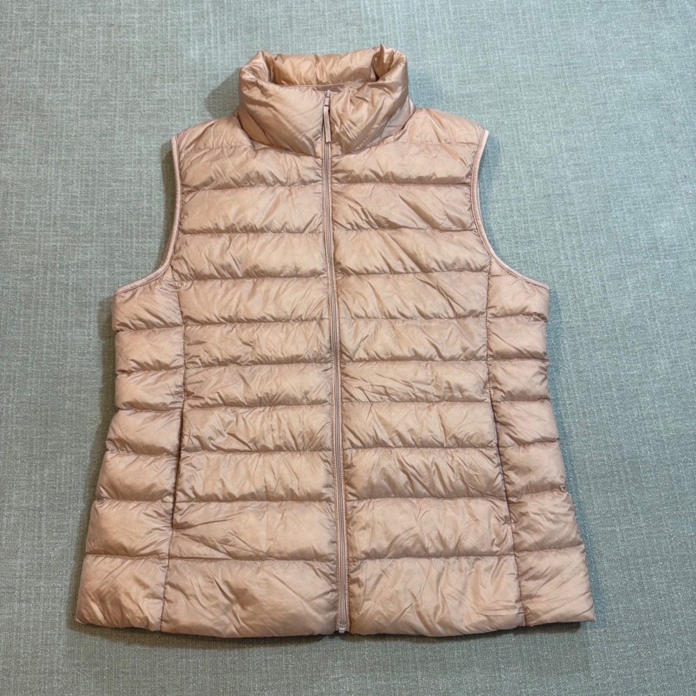 Uniqlo Ultra Light Down Vest Large Peach Pink Puffer Quilted Water Repellent